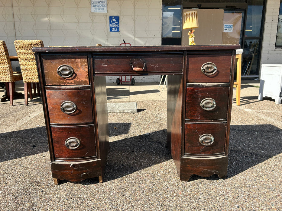 Wood 7 drawer student desk 33929