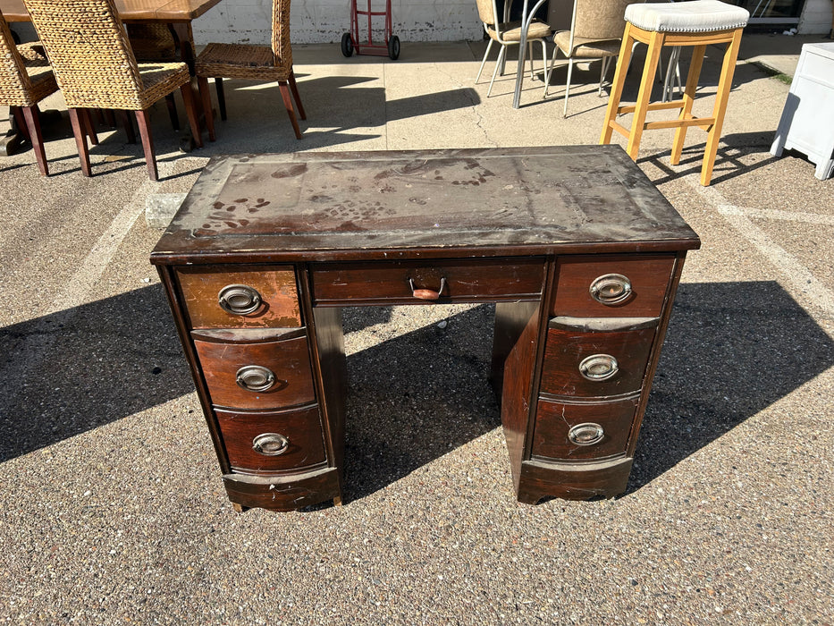 Wood 7 drawer student desk 33929