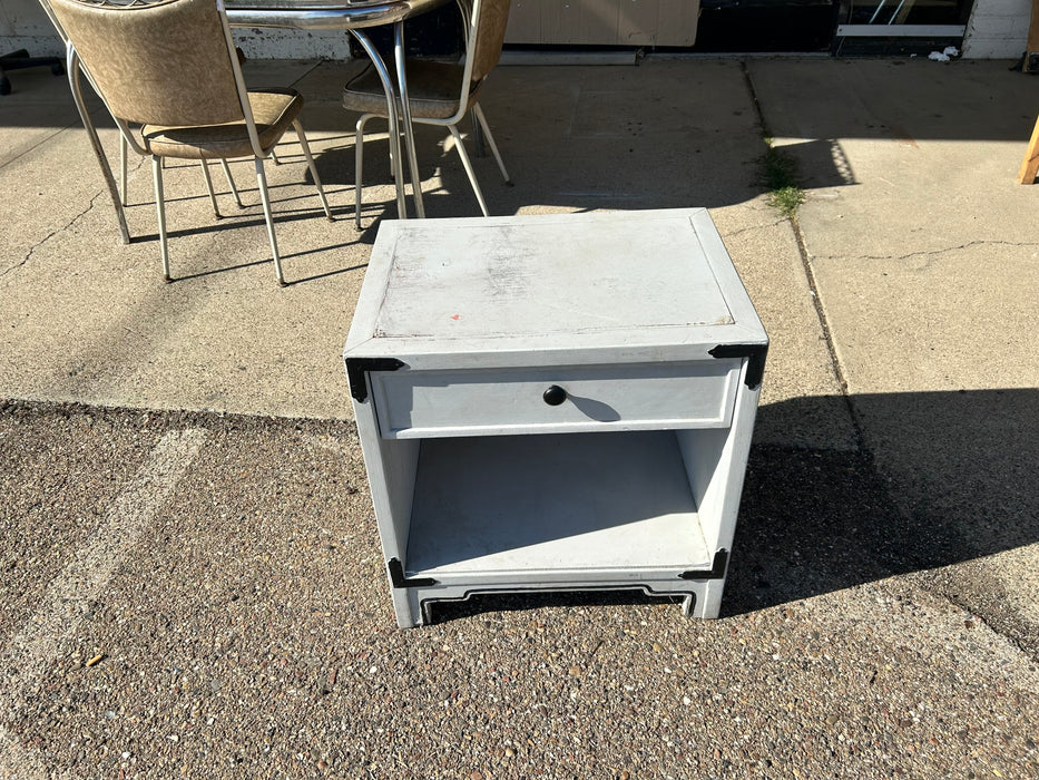 Drexel 1 drawer nightstand 33937