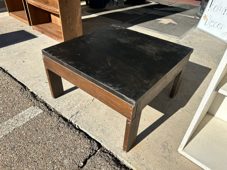 Wood two toned coffee table 33973