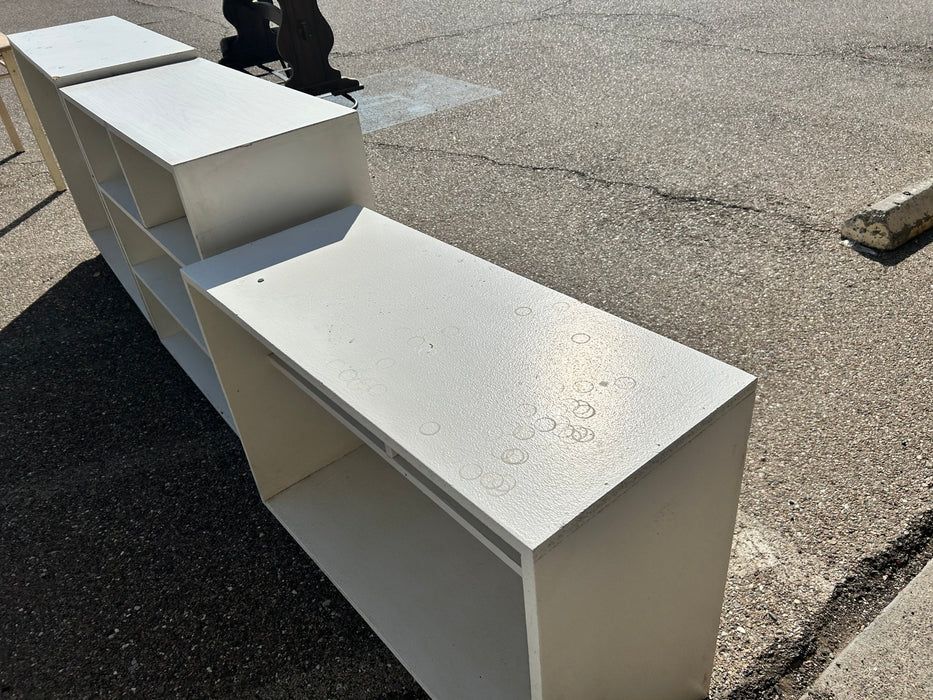 White bookcases/bookshelves book case/shelf 33974