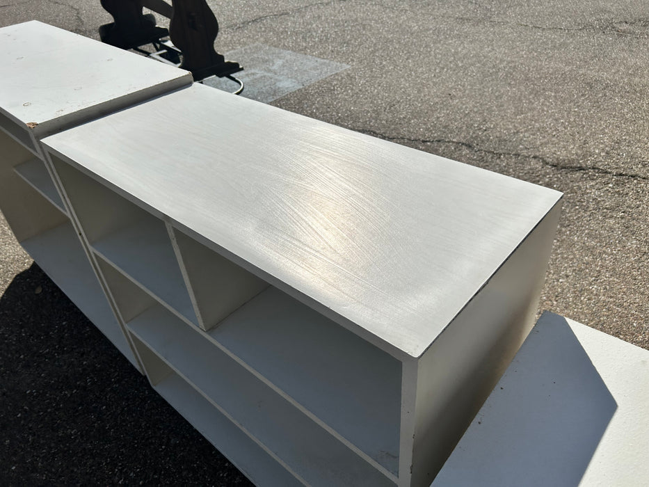 White bookcases/bookshelves book case/shelf 33974