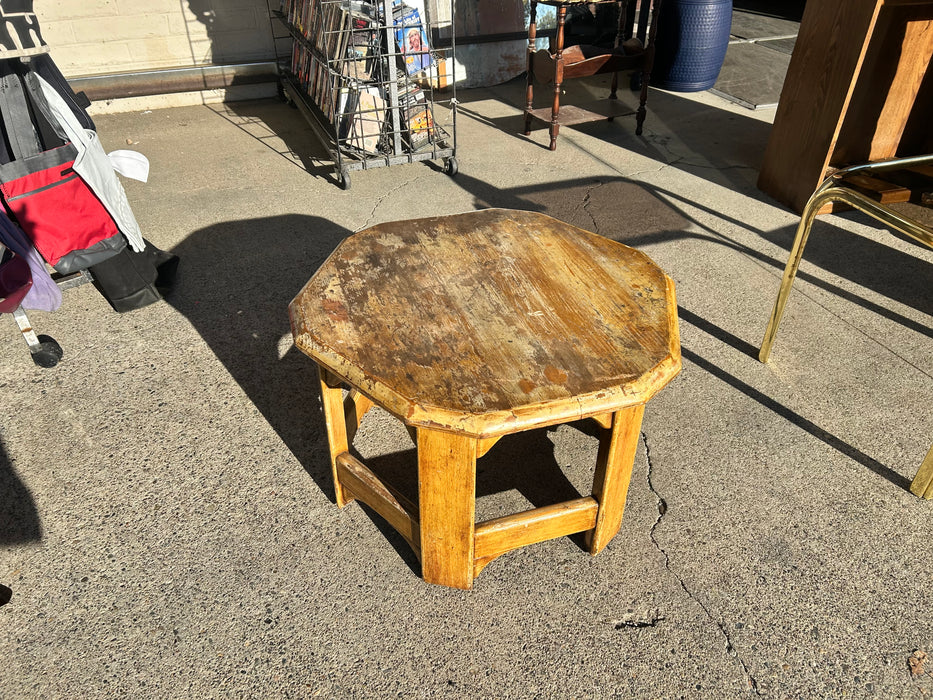 Octagonal side end table or small coffee table 33959