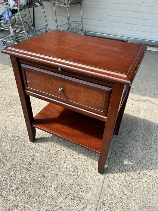 One drawer wood end table/ side table 33830