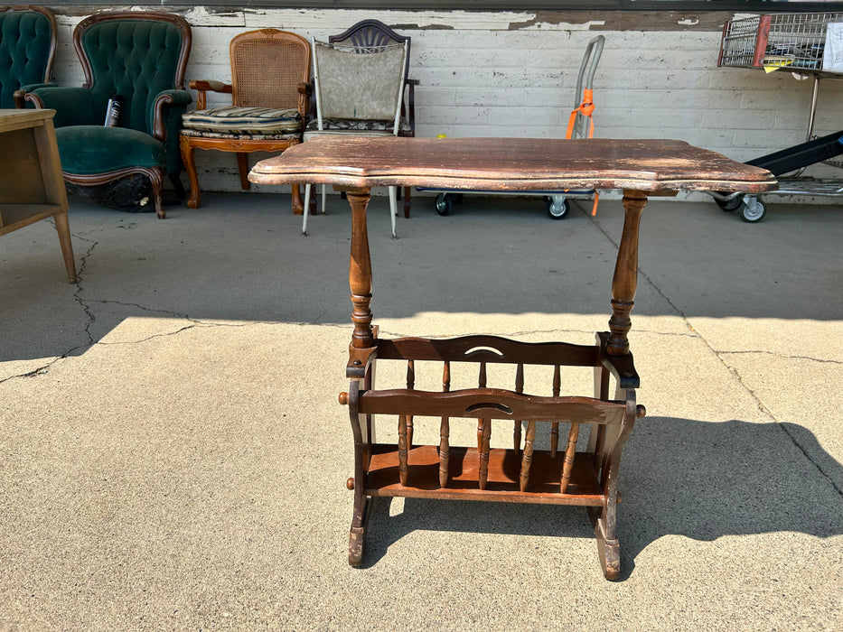 Wood magazine table 33834