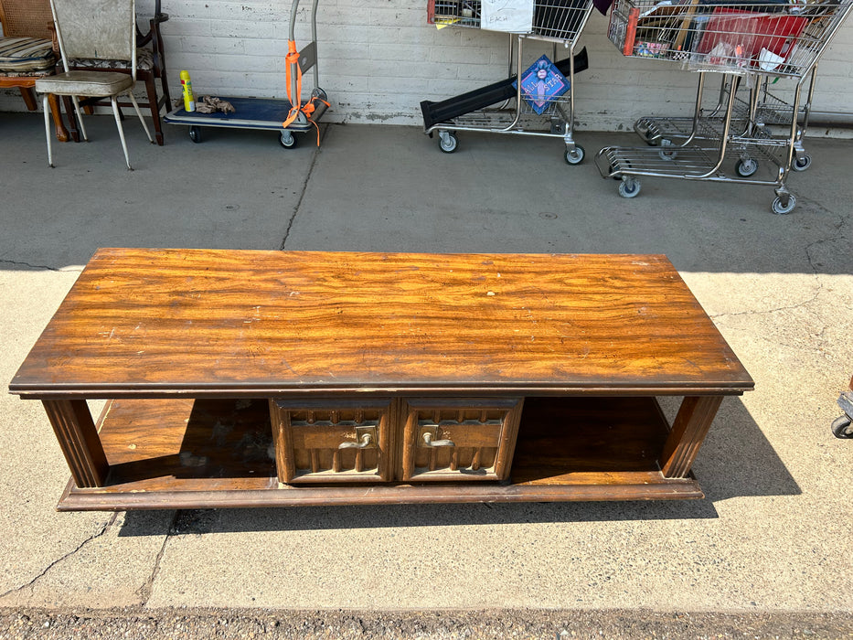 Long 1 door coffee table 33838