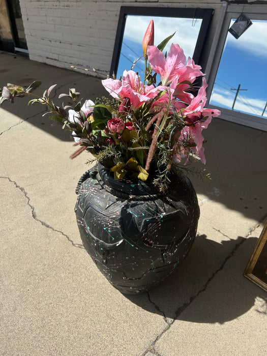 Hand made planter pot 28083