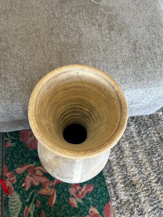Large ceramic vase 34400