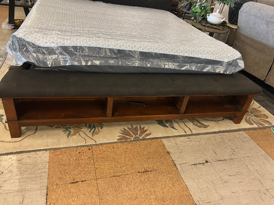 Ashley Furniture upholstered Ralene king bed 34396