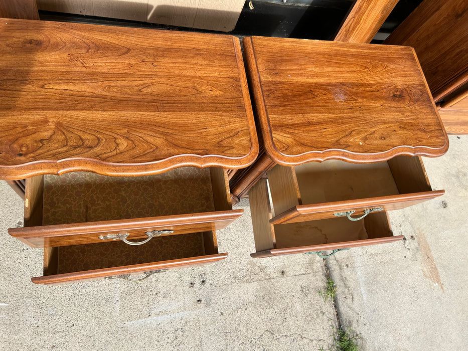 Mid century 2-drawer vintage nighstands with brass handles 33873