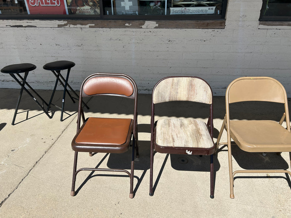 Metal folding chairs 34407