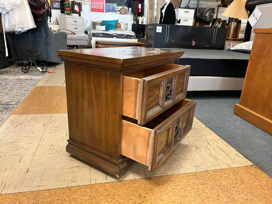 Wood 2 drawer nightstand 33872
