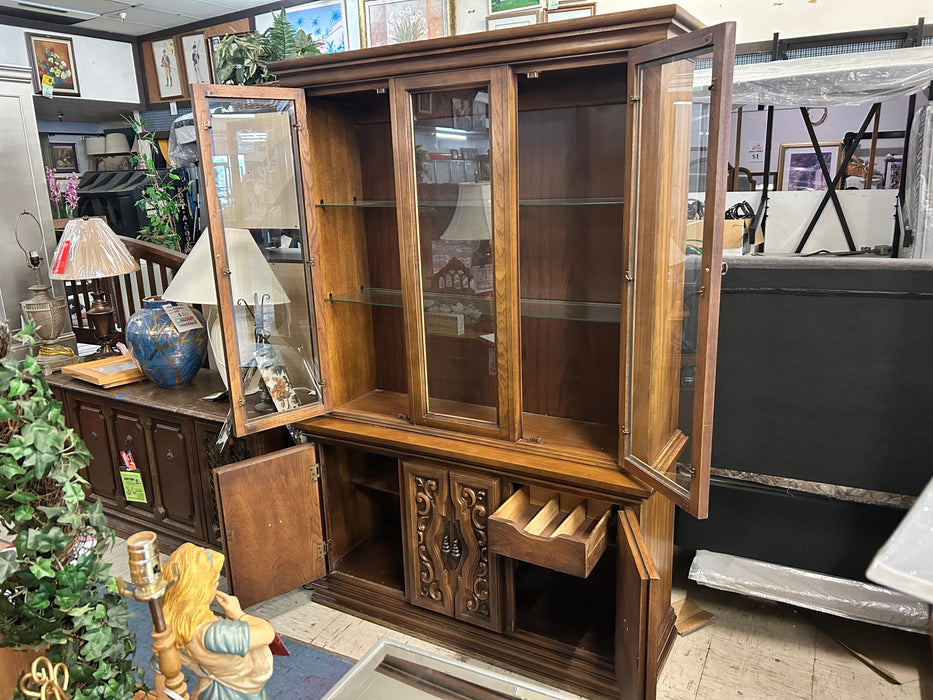 Vintage china cabinet hutch 33880