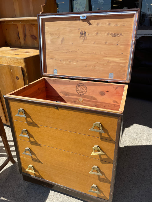 Cedar hope chest with one drawer 32985