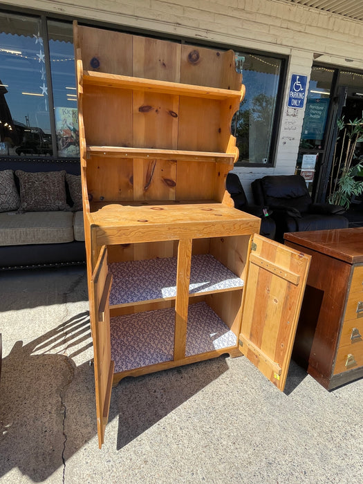 Knotty pine hutch china cabinet 32984