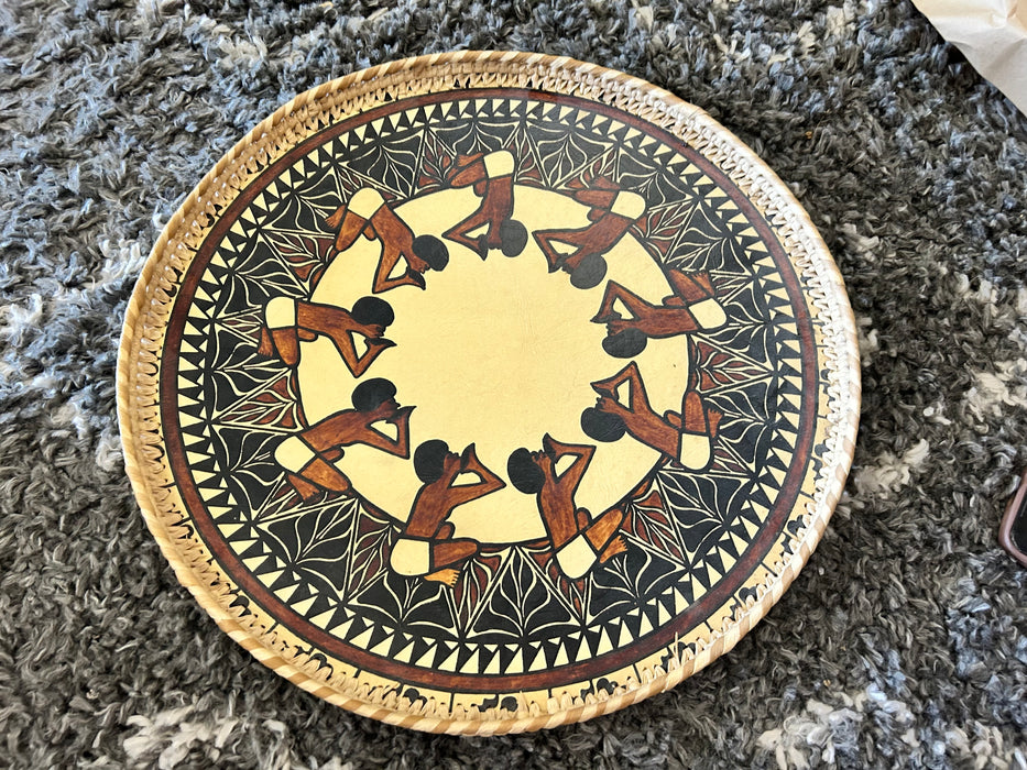 Vintage folk art platter with woven trim 33898