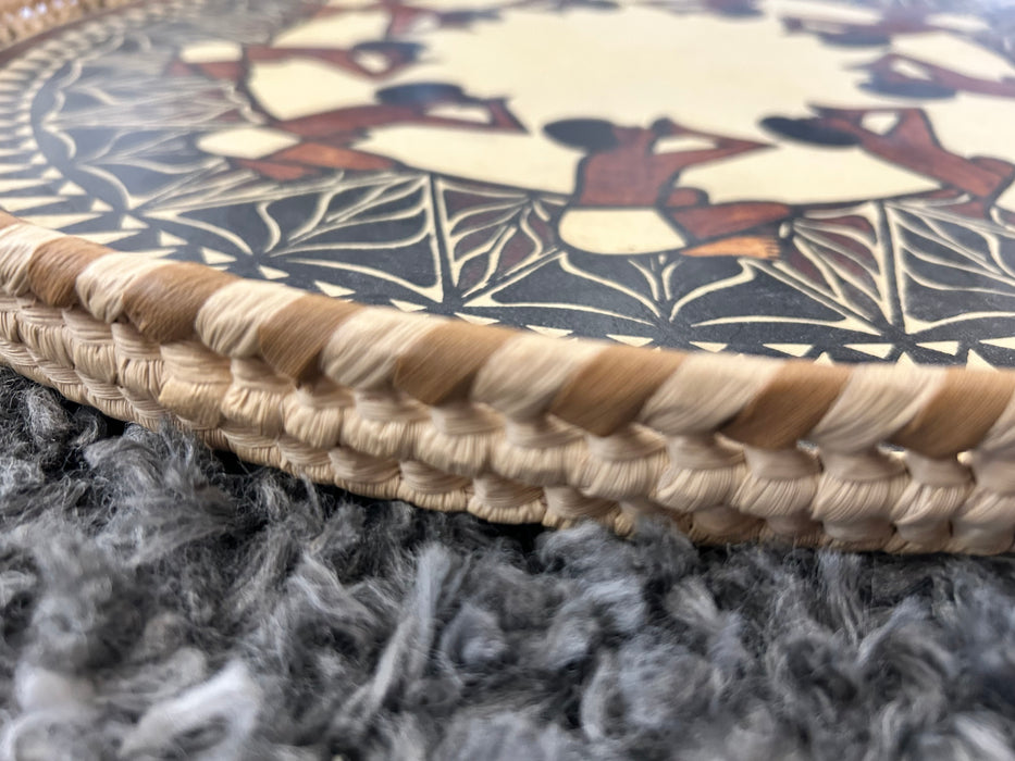 Vintage folk art platter with woven trim 33898