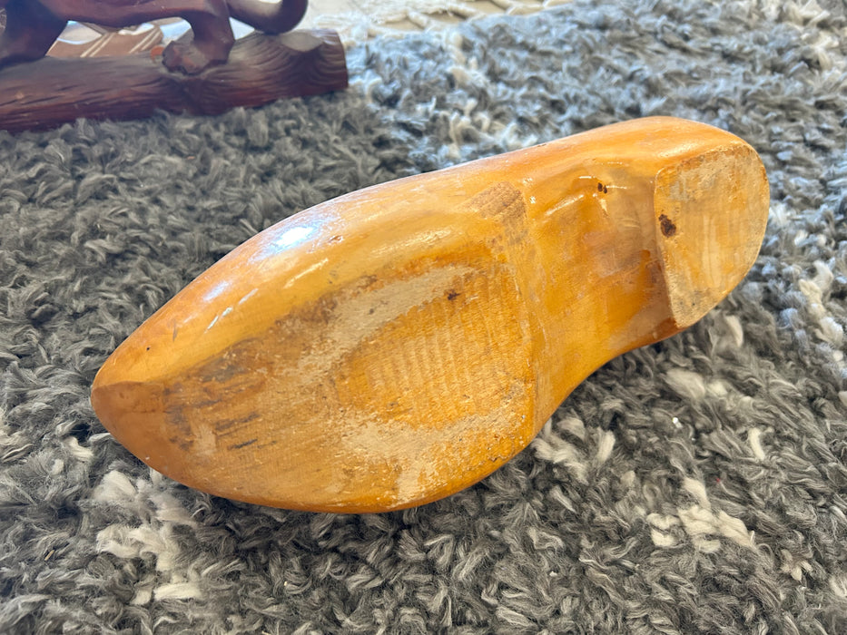 Vintage wooden dutch clogs 33899