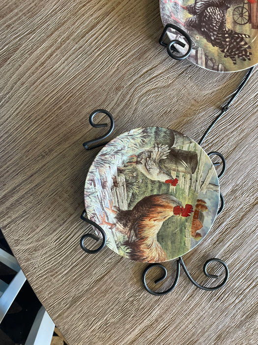 Rooster plates with metal holder wall accent decor 32992