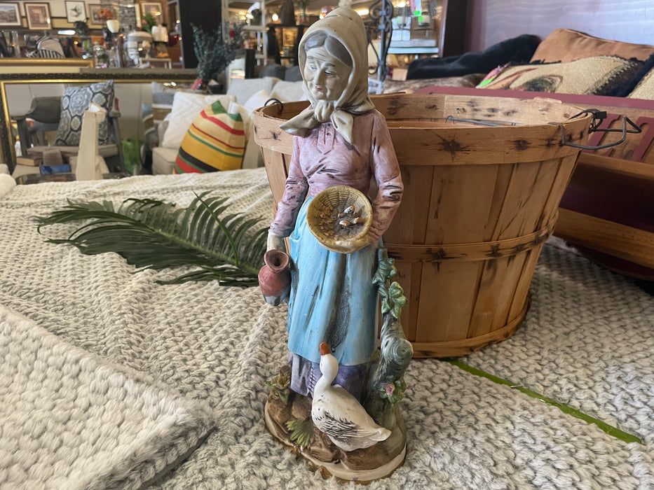 Homco lady with goose ceramic figurine 32995