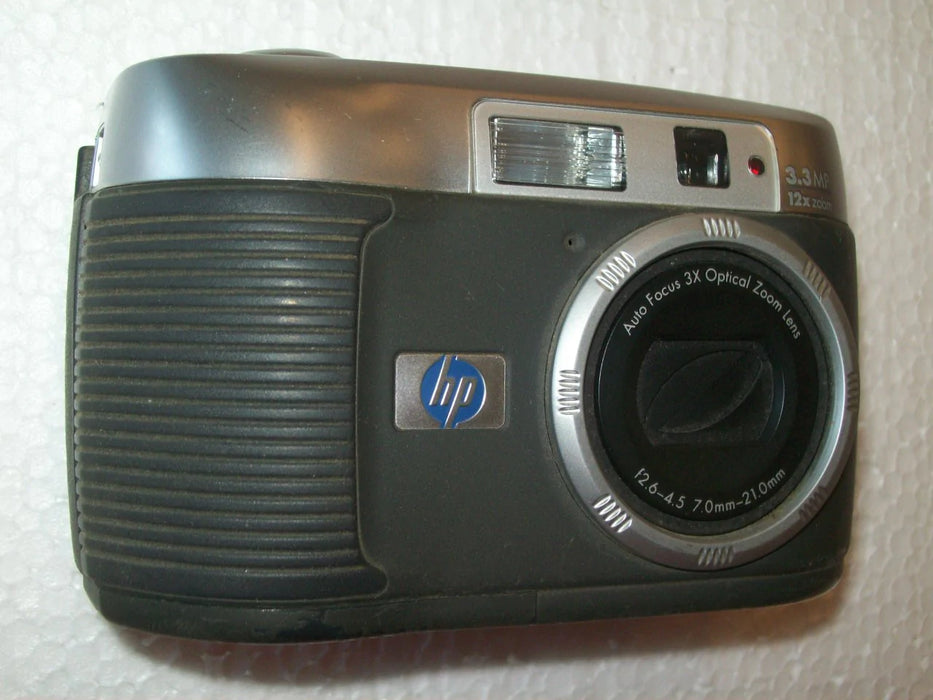 Digital camera HP 3.3 MP 12x zoom 8160