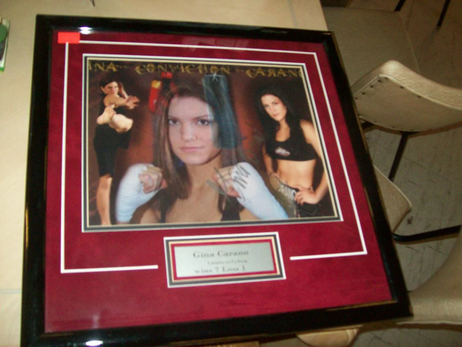 Gina Carano autographed picture 8637