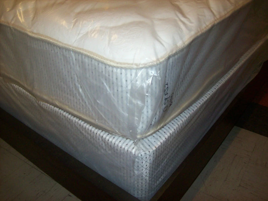 Queen Factory Select 2 sided superquilt mattress NEW SV-1091M