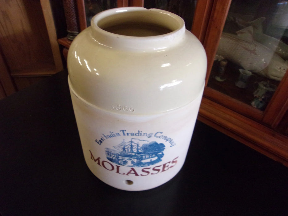 White ceramic jar/vase 13490