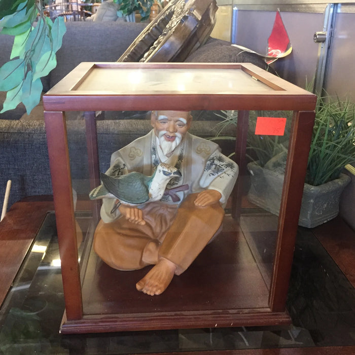 Old Antique Chinese Man Figurine w/ Bird on Arm in display case 20059 121