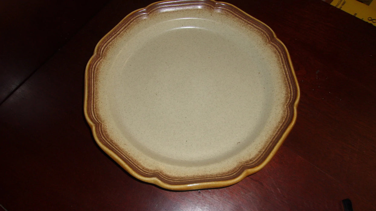 Dinner plate Mikasa 16236