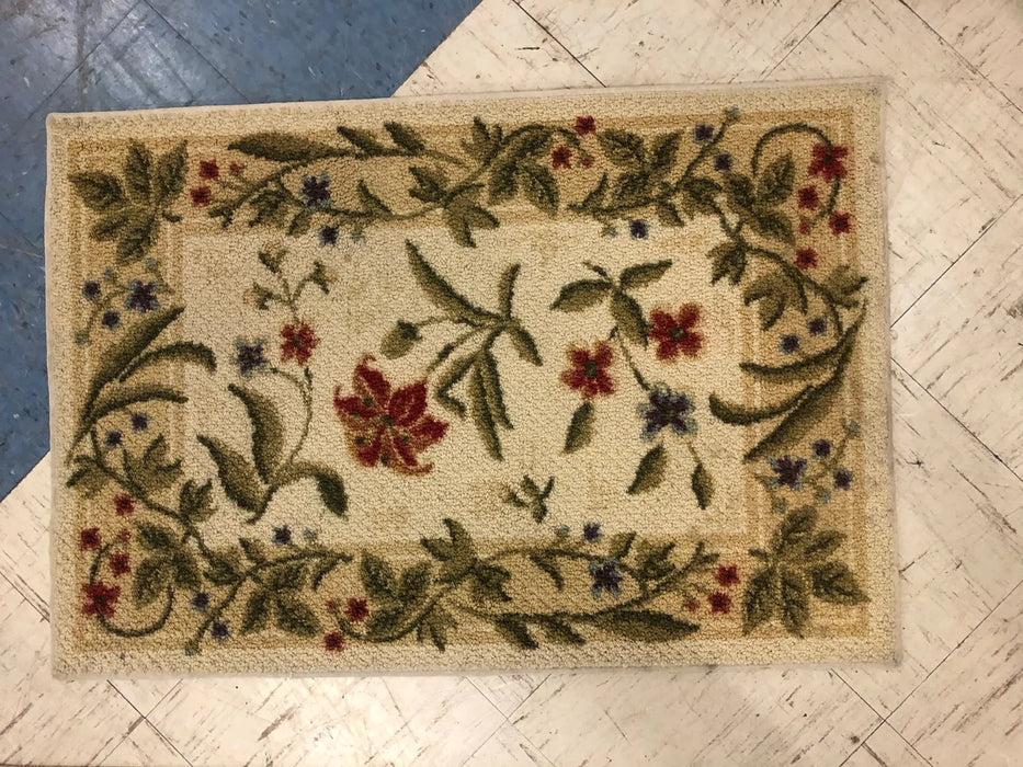 Small rug 18411