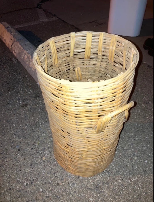Wicker basket with lid 23241