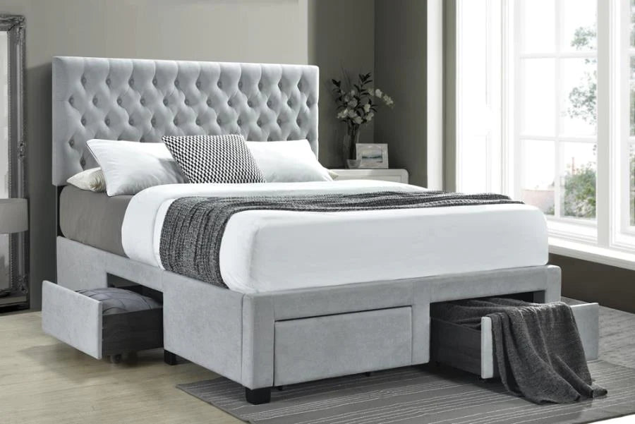 Soledad upholstered 4-drawer platform storage bed grey/gray Eastern king NEW CO-305878KE