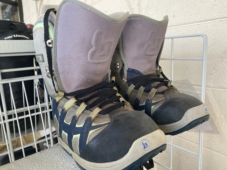 Burton snowboard boots 23356