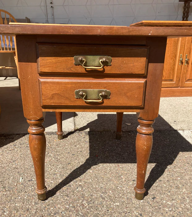 Wooden end table with 2 drawers 23537