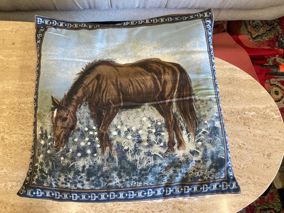 Horse pillowcase with pillow 23810