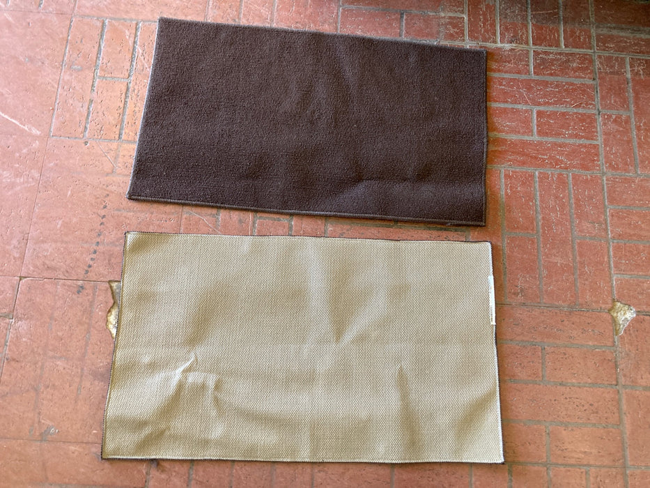 Small dark brown bath/front door mats 25037