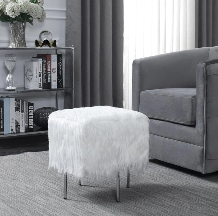 White faux sheepskin furry ottoman footstool NEW CO-910231