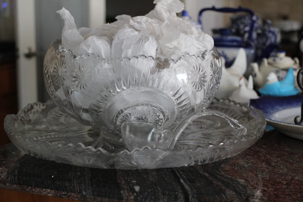 Large glass punch bowl w/ platter, cups, and ladle 25327