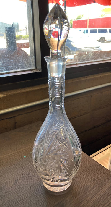 Clear glass decanter with stopper 25396