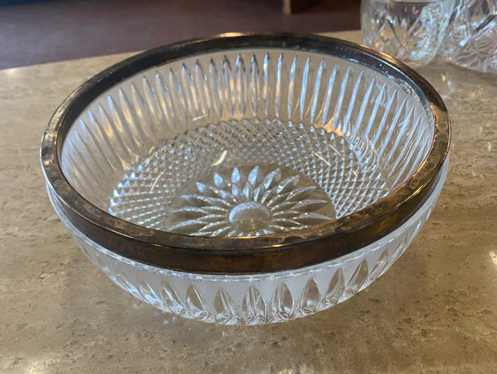 Glass and metal fruit bowl 25660