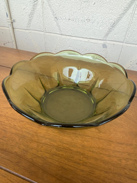 Green colored glass deep bowl 25860