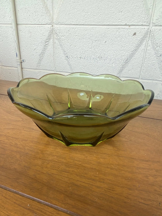 Green colored glass deep bowl 25860