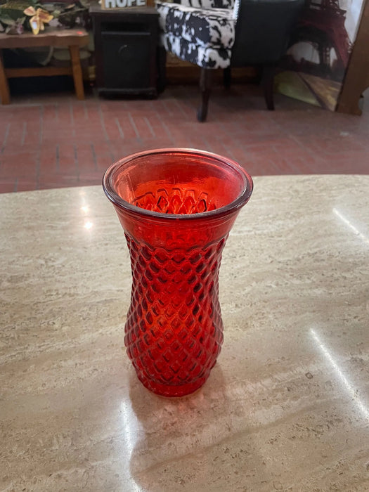 Red decorative vase 25825