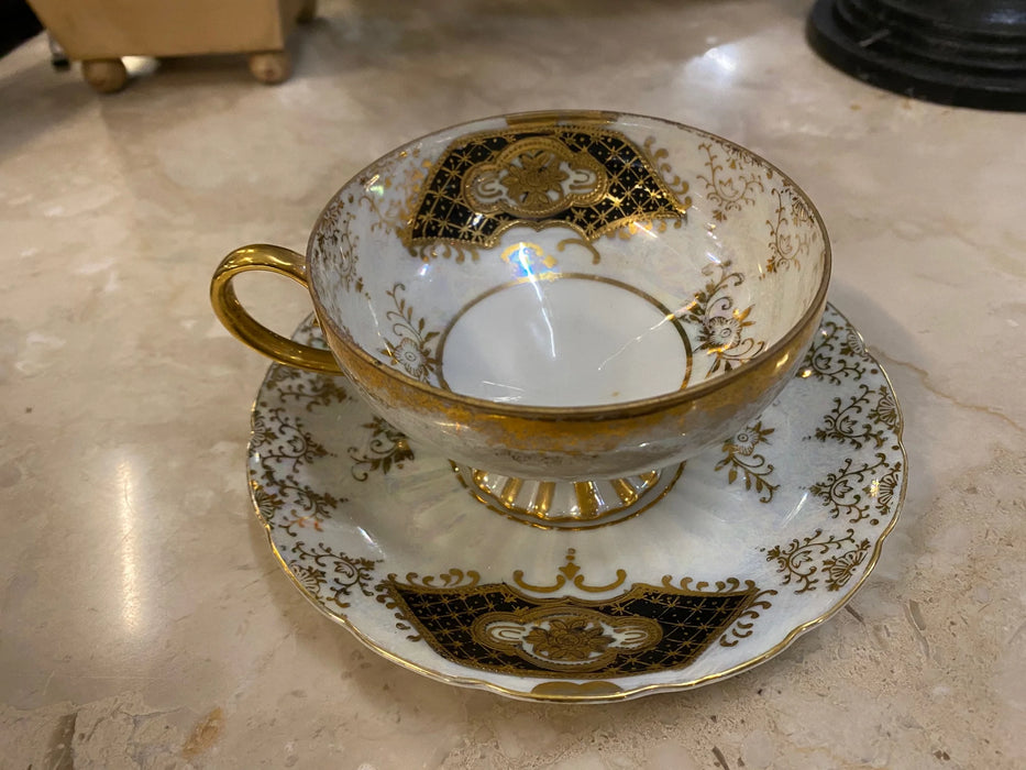 Royal Sealy China teacup & plate 26209