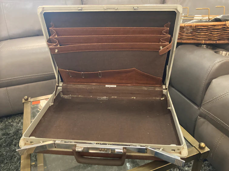 Samsonite locking briefcase, code ready to set 26949