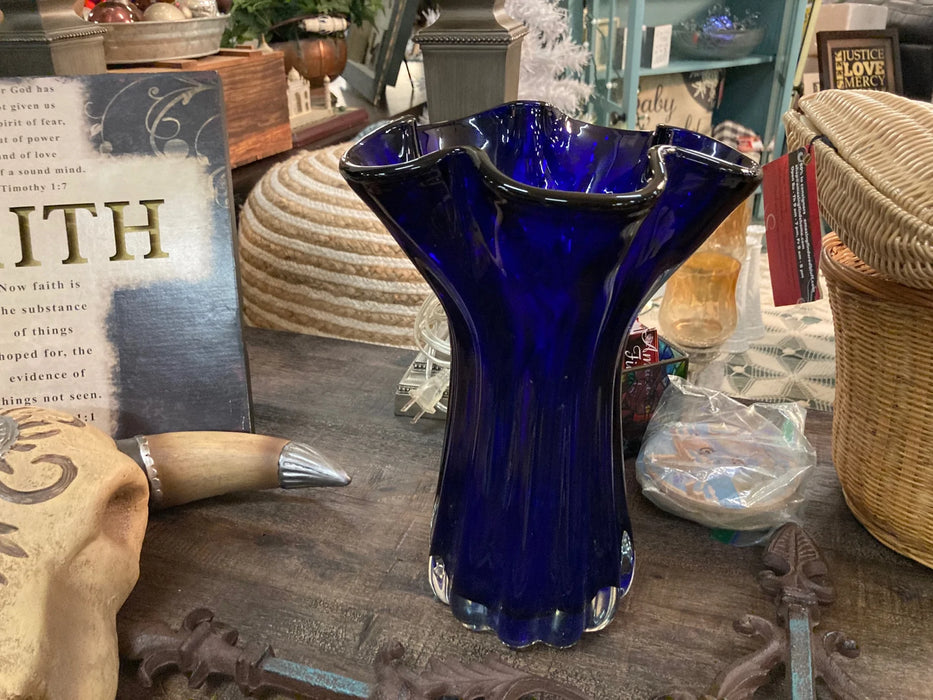 Blue glass vase ruffled edge 26690