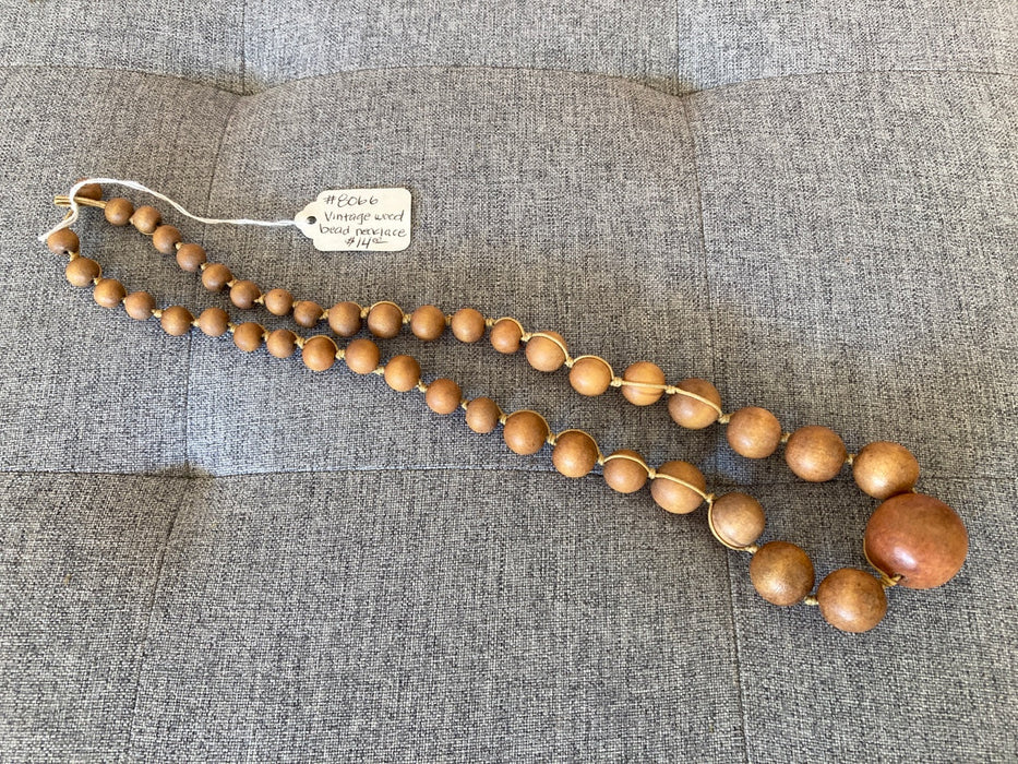 Vintage wood bead necklace 27231