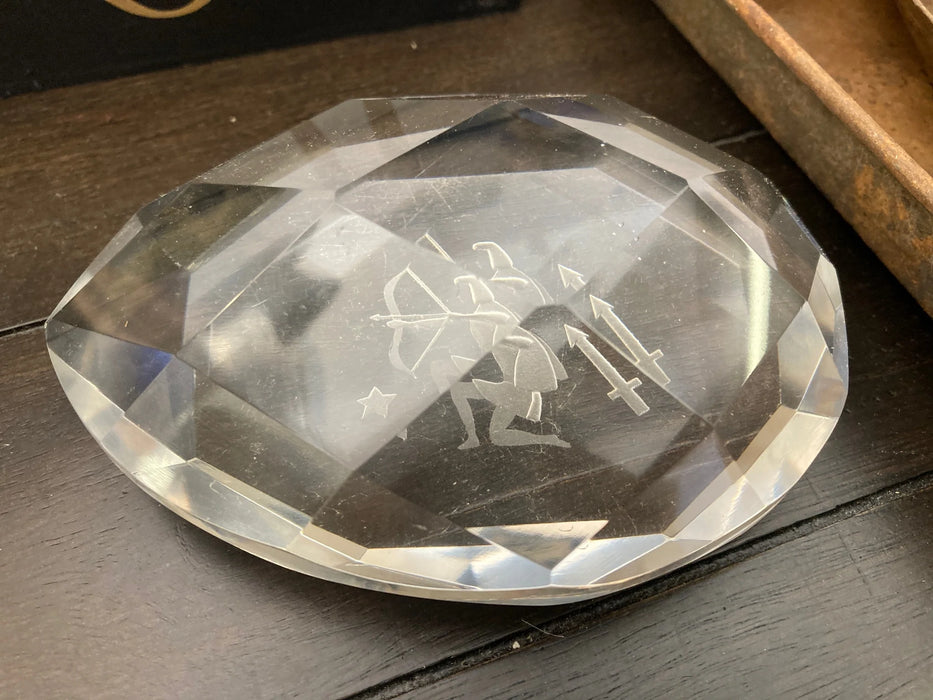 Crystal paper weight 27243