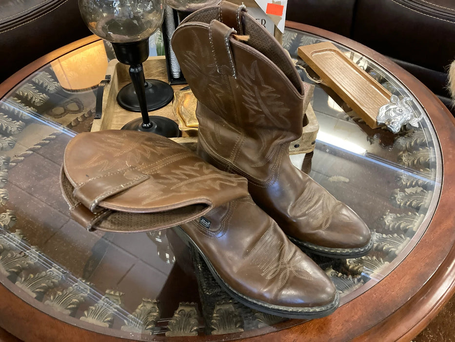 Justin cowboy boots, size 9.5 pointed toe 27482